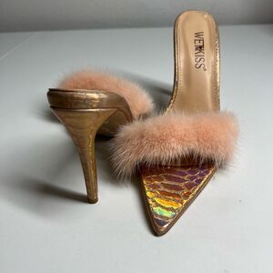 Wetkiss Women’s Natural fur heels size 7